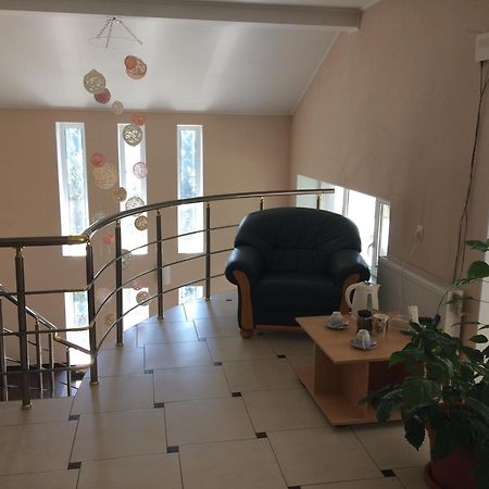 Hotel Paulina Falesti エクステリア 写真