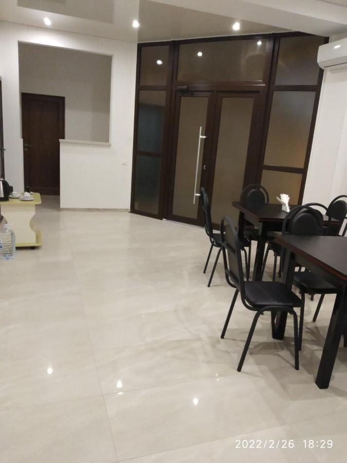 Hotel Paulina Falesti エクステリア 写真